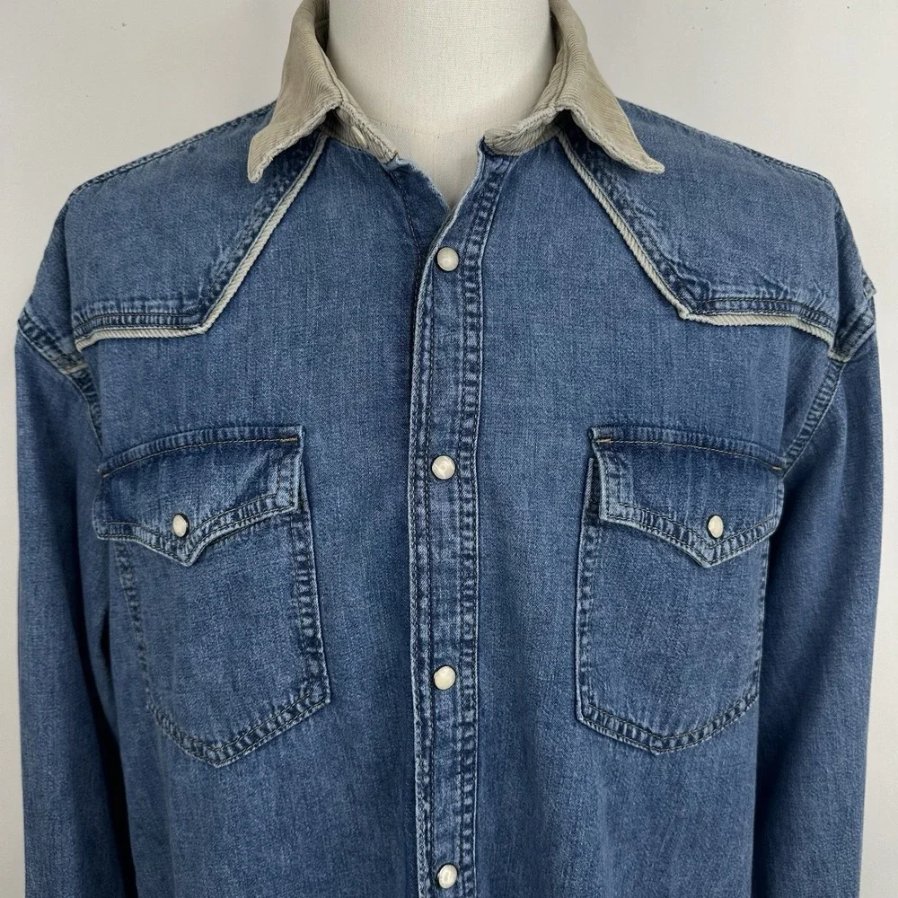 Men's GAP NWT Pearl Snap Denim Shirt XL Medium Wash Corduroy Collar Long‎ Sleeve